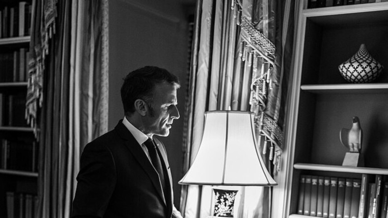 Emmanuel Macron, abandonné par ses plus fidèles alliés : la fin solitaire d'un règne ?
