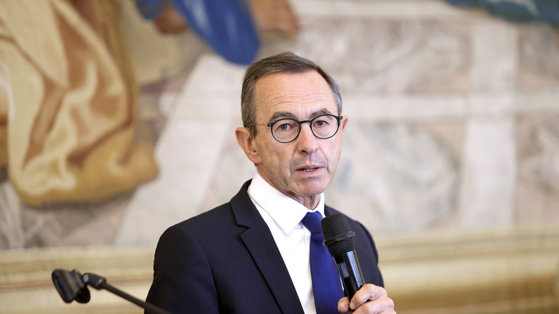 Bruno Retailleau appelle à «rétablir l'ordre» face à une «France désarmée»