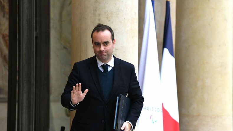 France: que changera la suspension de la réforme des retraites si elle est votée ?