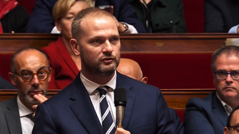 Report des provinciales : la Nouvelle-Calédonie sous tension politique