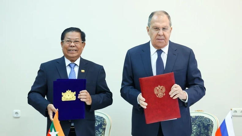 La Russie et la Birmanie suppriment les visas pour les voyages bilatéraux