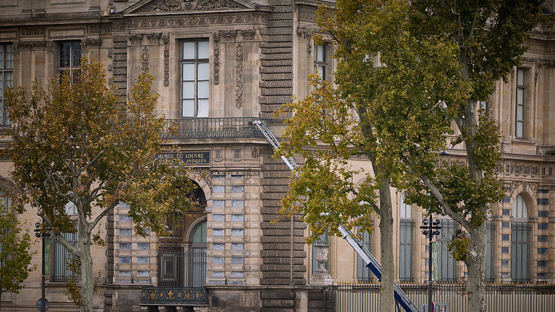 Cambriolage du Louvre : un troisième suspect interpellé en région parisienne