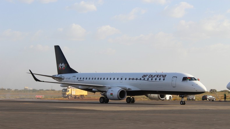 Air Burkina se renforce : un nouvel Embraer 190 pour la souveraineté aérienne du Faso
