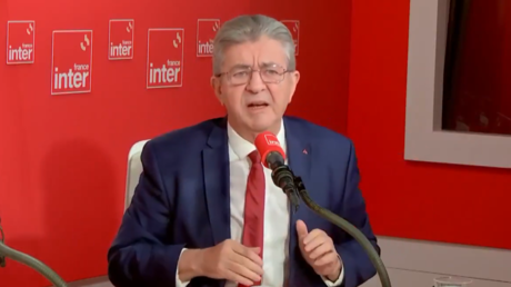 Mélenchon fustige le «gouvernement comédie» de Lecornu et réitère son appel à la destitution de Macron