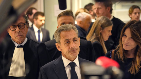 Sarkozy attend la date de sa mise en détention pour le financement libyen