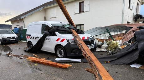 Tempête Benjamin : plus de 100 000 foyers privés d’électricité en France