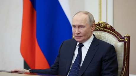 Poutine : la diplomatie populaire joue un rôle important dans la défense des intérêts de la Russie