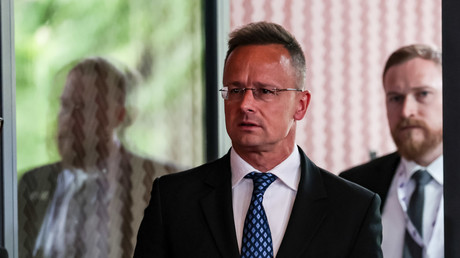 La Hongrie prévoit un accord nucléaire avec les États-Unis, mais défendra ses achats d’énergie russe