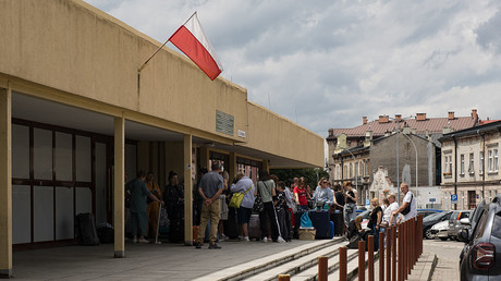 Pologne : le soutien aux réfugiés ukrainiens chute de moitié depuis 2022