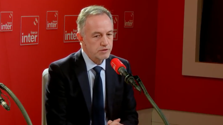 En pleine campagne municipale, Emmanuel Grégoire brise le silence sur des violences sexuelles subies dans son enfance
