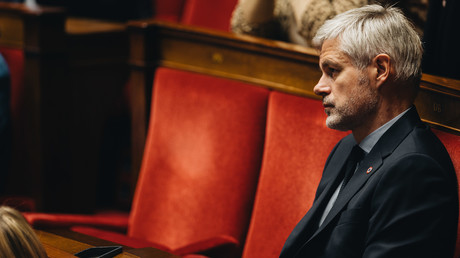 France : Laurent Wauquiez entend faire interdire le port du voile aux mineures dans l’espace public