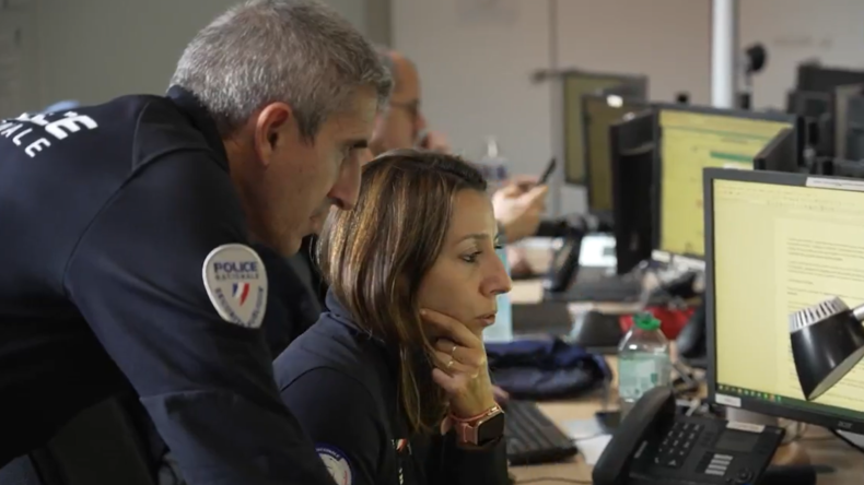 France : cinq proxénètes présumés arrêtés pour exploitation d'adolescentes