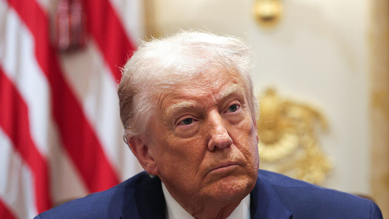 Trump appelle l’Ukraine à retrouver les urnes et à renouer avec le choix démocratique