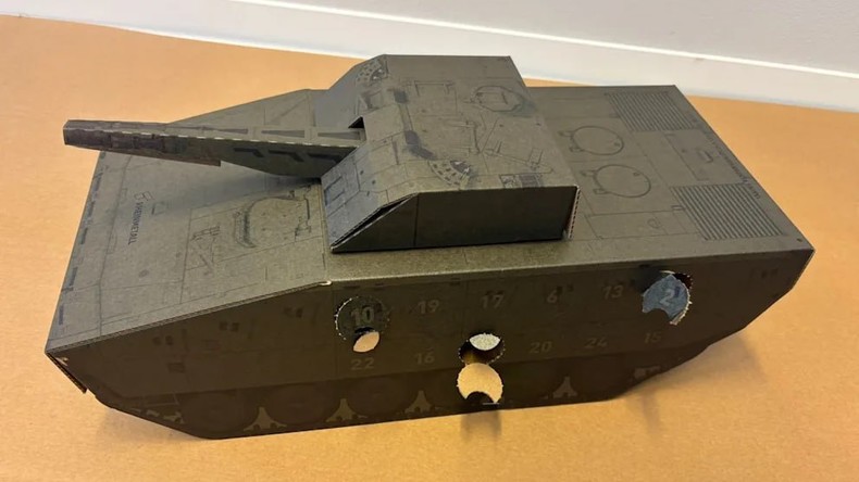 Polémique après la diffusion par Rheinmetall d’un calendrier de l’Avent en forme de char