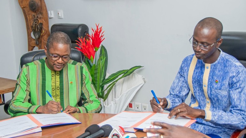 Burkina Faso : la radio de l’AES «Daandé Liptako» émettra sur l’ancienne fréquence FM de RFI