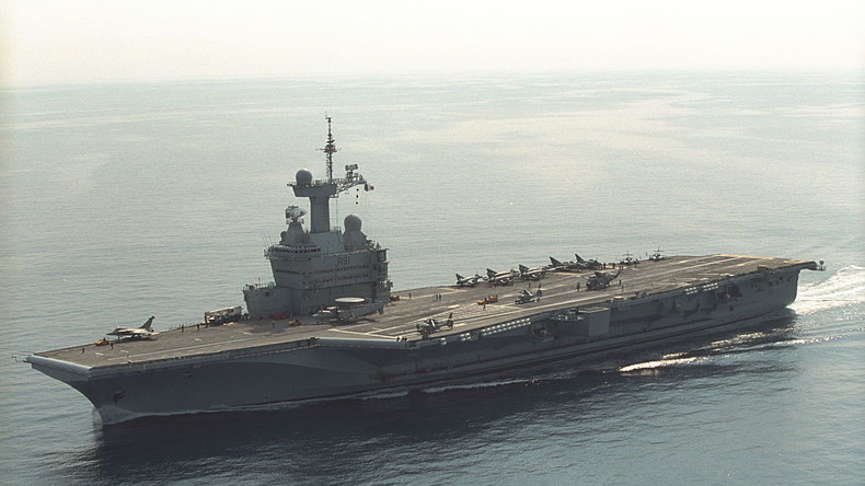 France : Emmanuel Macron annonce le lancement des travaux de développement et de construction d'un futur porte-avions