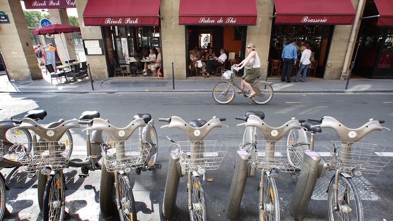 France : quand les politiques anti-voiture des villes peinent à convaincre