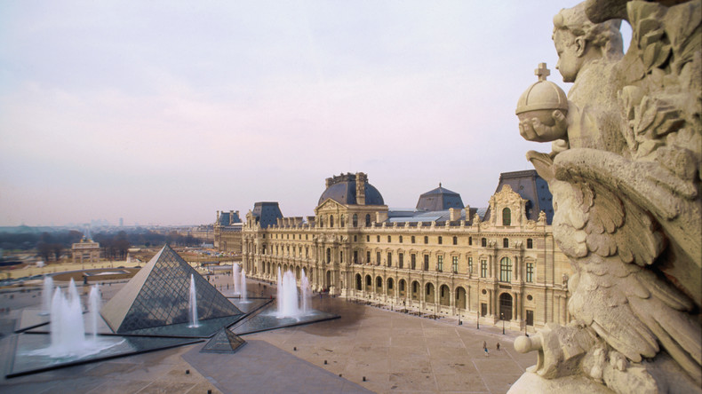 Cambriolage du Louvre : le butin royal détaillé pierre par pierre
