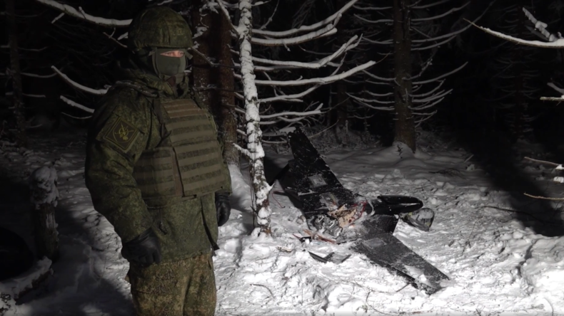 Attaque ukrainienne contre la résidence de Poutine : l'Occident et Kiev démentent, la Défense russe apporte des preuves