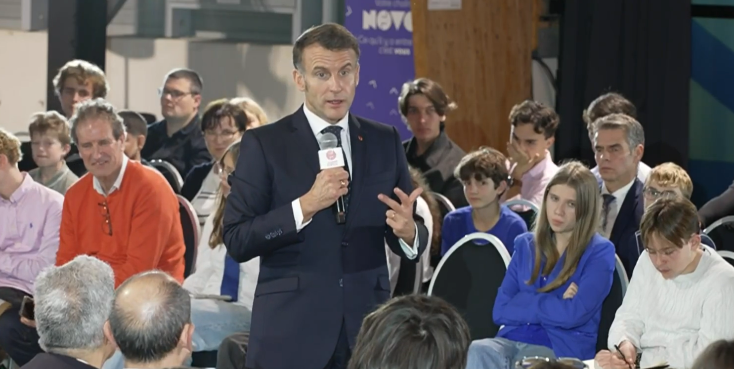 Obligation de parité : Macron au pied du mur — RT en français