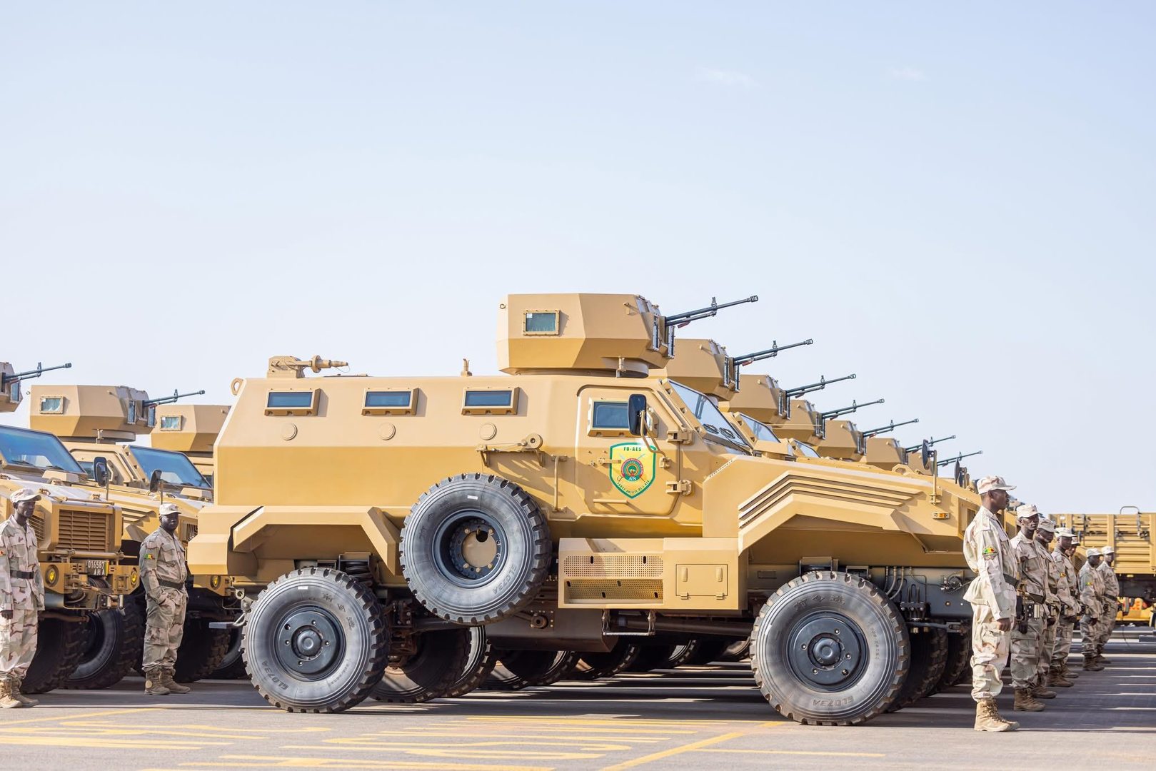 Le Burkina Faso, le Mali et le Niger lancent une force militaire conjointe du Sahel