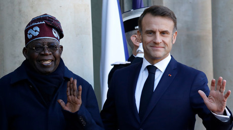 Macron redécouvre le Nigeria… après les sorties de Trump