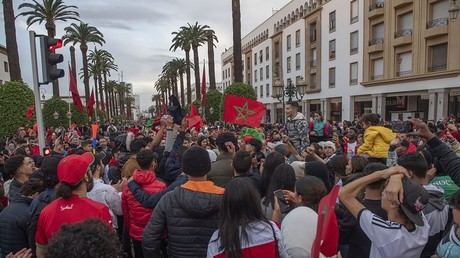 Liesse populaire après la victoire du Maroc en Coupe arabe de football.