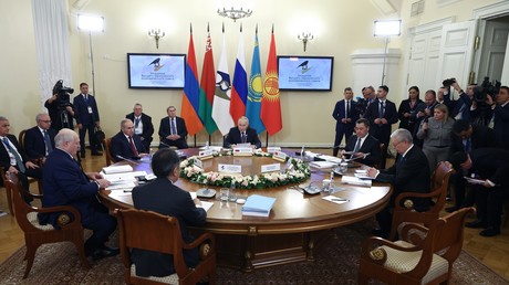 Union économique eurasiatique : les dirigeants à Saint-Pétersbourg pour approfondir la coopération
