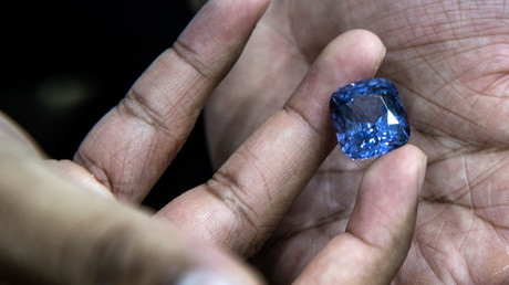 France : un saphir de grande valeur dérobé lors d’un braquage à Paris