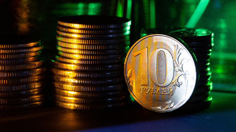 Le rouble s’impose comme la devise numéro un en 2025