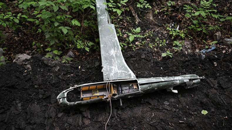 Drone ukrainien en région de Kherson : un enfant de cinq ans tué, trois membres de sa famille blessés