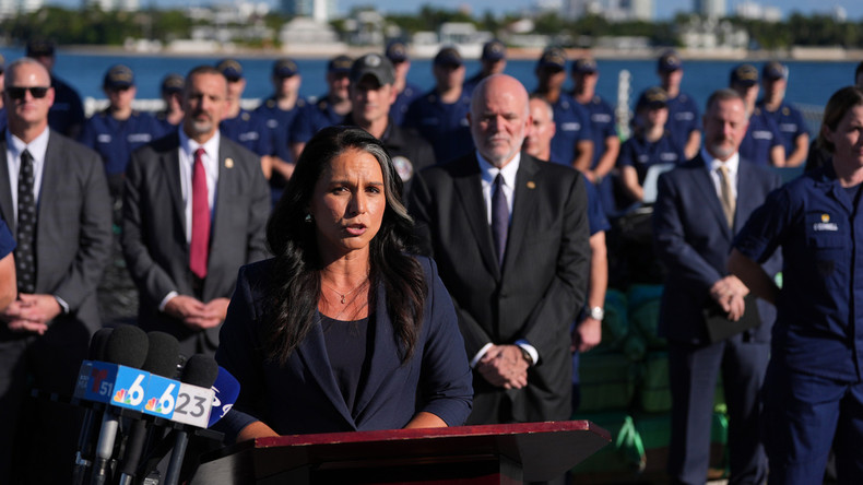 L’administration Trump aurait tenu à l’écart la directrice du renseignement Tulsi Gabbard pour planifier l’opération Maduro