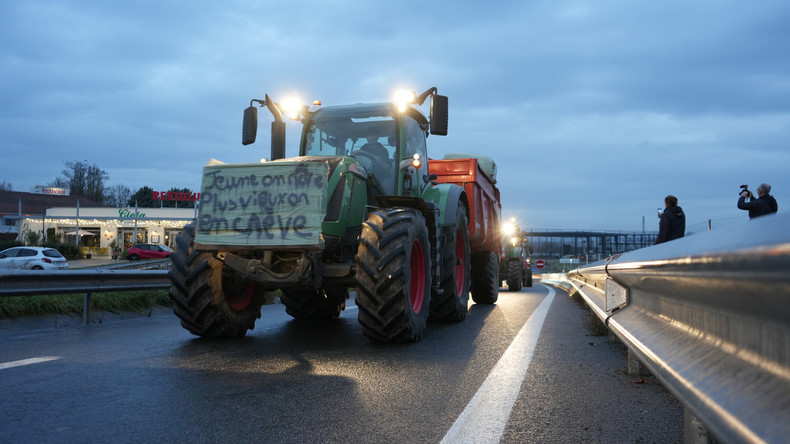 Agriculteurs en colère : un «barrage filtrant» mis en place au port du Havre