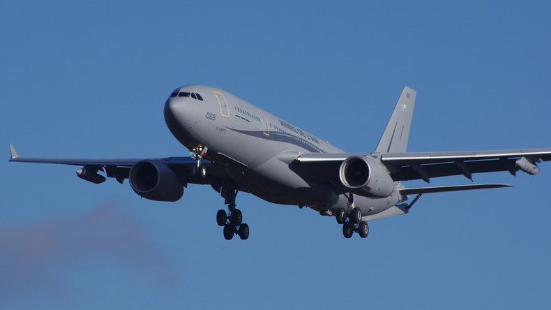 Entraînement aérien franco-danois au-dessus du Groenland