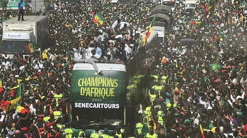 Sénégal : retour triomphal des Lions de la Téranga après leur victoire en Coupe d’Afrique des nations