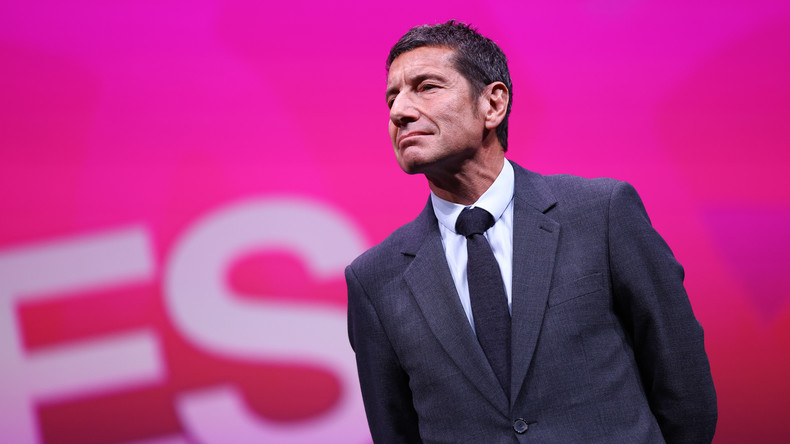 Présidentielle 2027 : le Républicain David Lisnard annonce sa candidature, avec ou sans primaires à droite