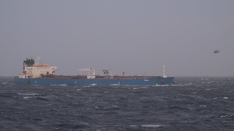 Pétrolier «russe» arraisonné en Méditerranée : Macron annonce une enquête, Moscou réclame des explications