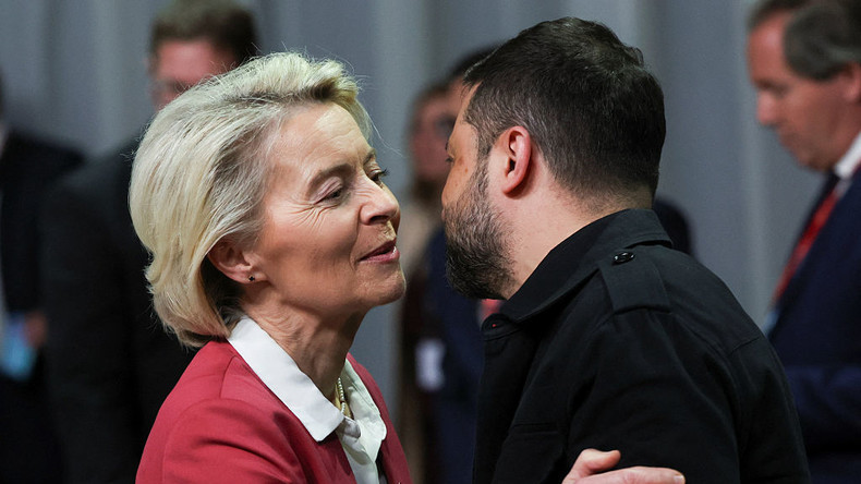 Froissée par Zelensky, Ursula von der Leyen réplique à ses critiques de l'UE
