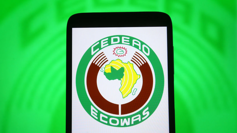 La CEDEAO lève toutes les sanctions contre la Guinée et la réintègre dans ses organes