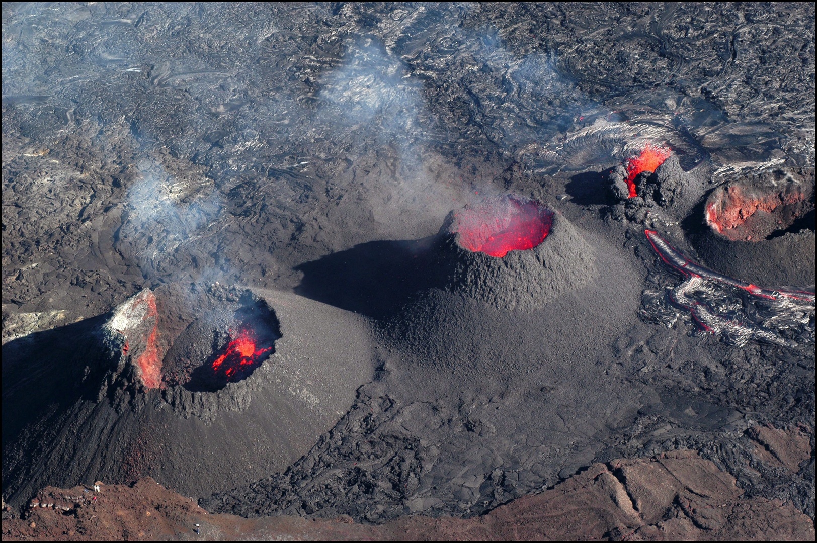 Piton de la Fournaise en alerte : une éruption «probable ou imminente»
