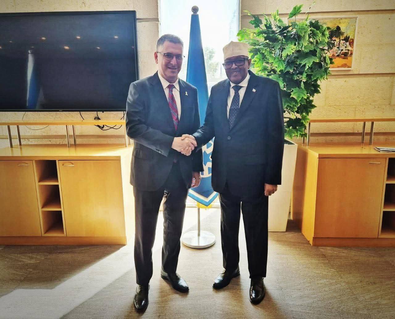 Le chef de la diplomatie israélienne effectue une première visite officielle au Somaliland depuis sa reconnaissance par Israël