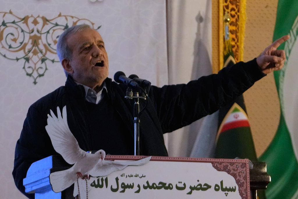 «Nous écouterons les revendications socio-économiques, mais nous ne céderons pas aux violences», affirme le président iranien