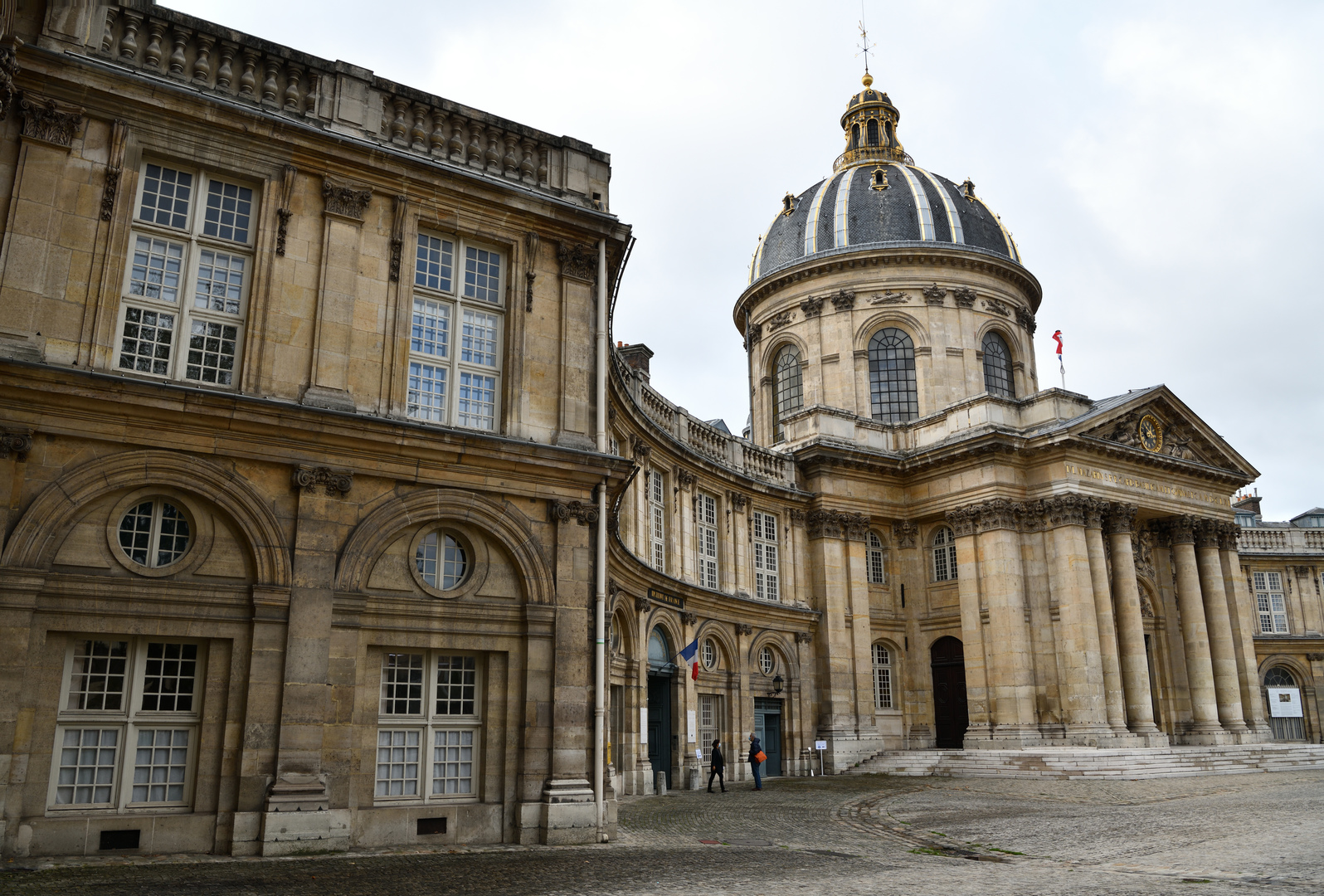 L’Académie française s’oppose au Conseil d’État sur l’écriture inclusive