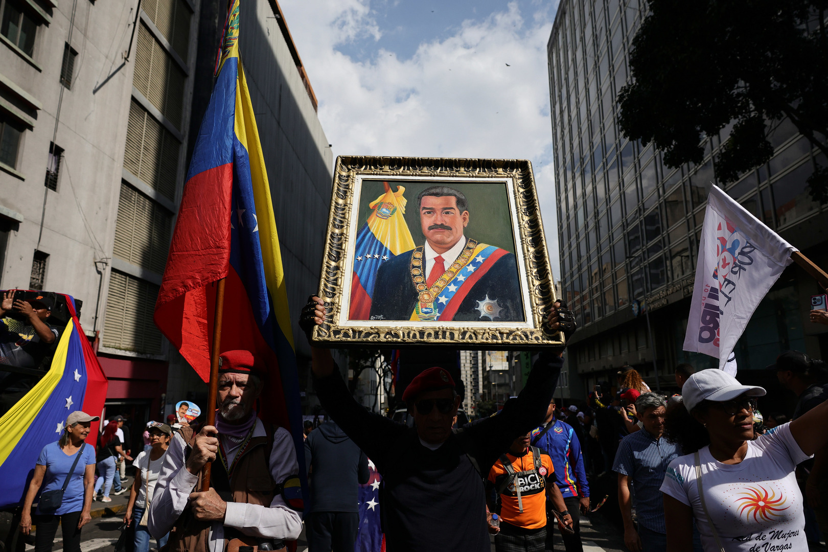 Maduro déterminé à «tenir bon jusqu’au bout», selon l’ambassadeur russe à Caracas