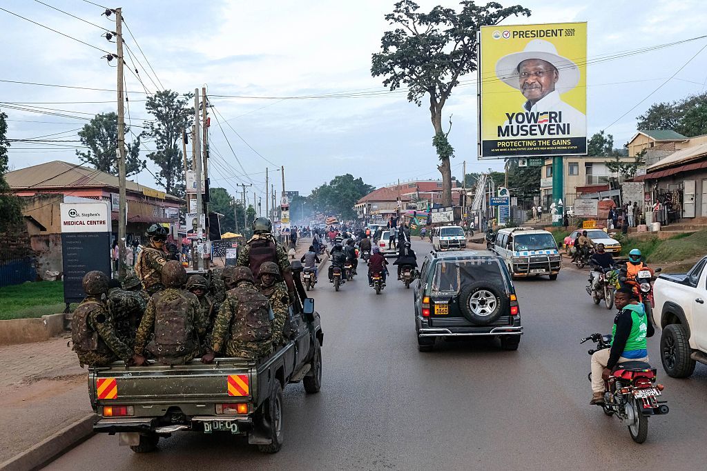 Élection présidentielle en Ouganda : l'armée déployée dans la capitale, le réseau internet mobile restreint