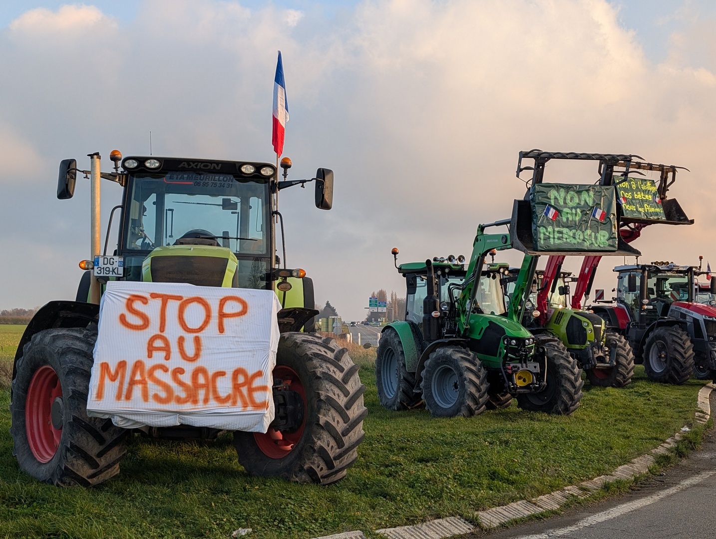 Colère agricole : malgré les annonces de Lecornu, la mobilisation ne faiblit pas