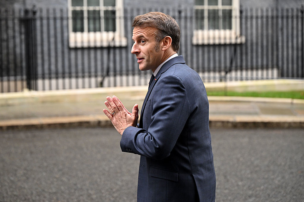 Renseignement, défense aérienne, budget : les points mis en avant à Istres par Macron