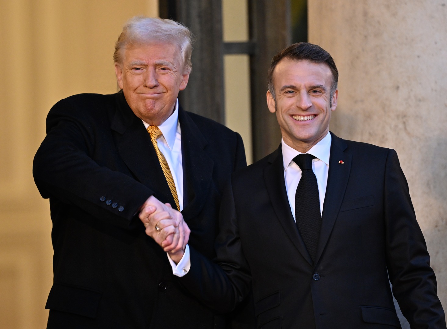 Davos : face aux coups de pression de Trump, Macron appelle à défendre le multilatéralisme