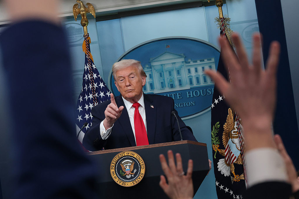 Trump : Macron et Starmer sont «un peu rudes quand je ne suis pas là»
