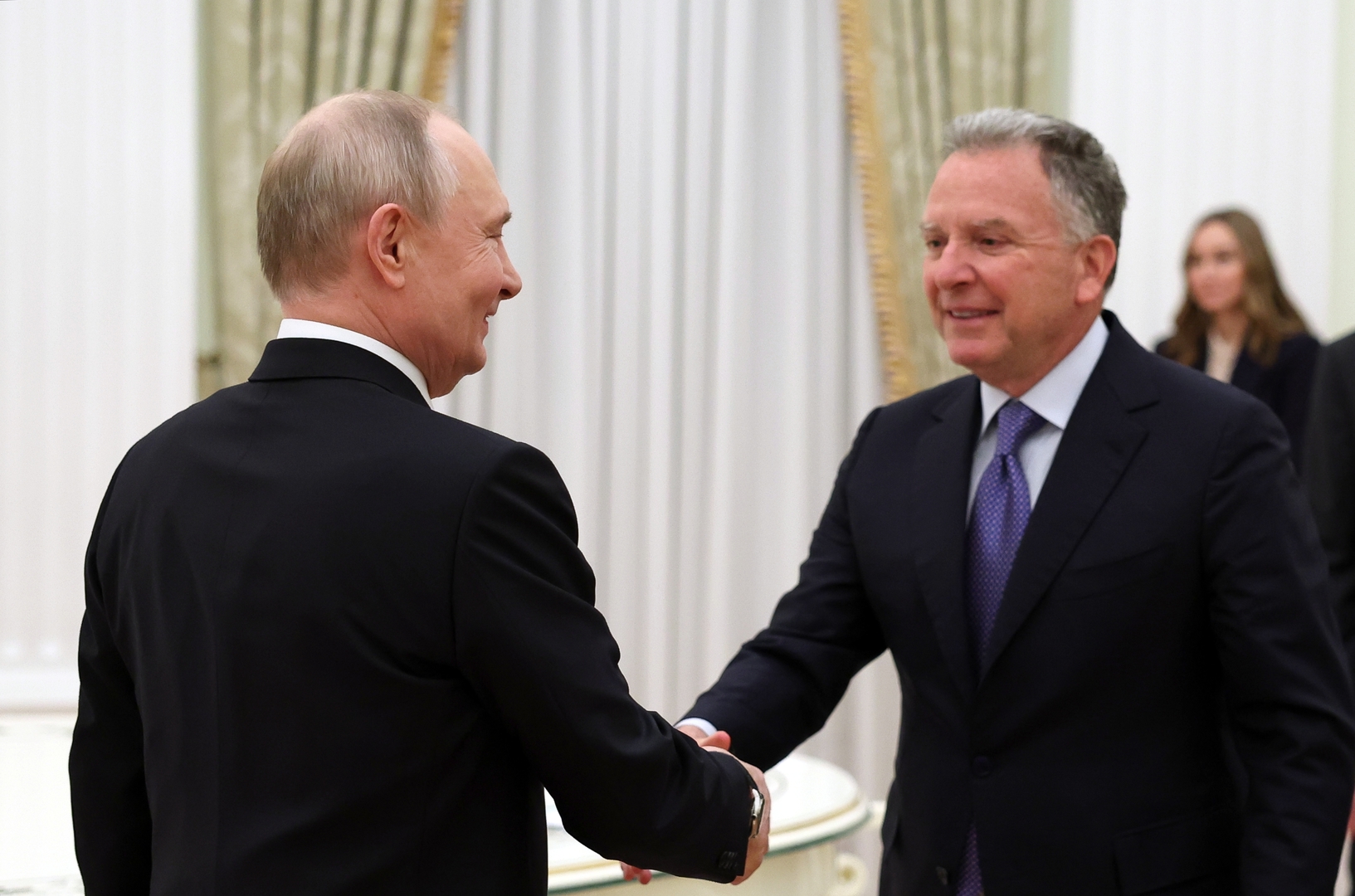 Négociations à Moscou : Witkoff et Poutine avancent vers un règlement en Ukraine